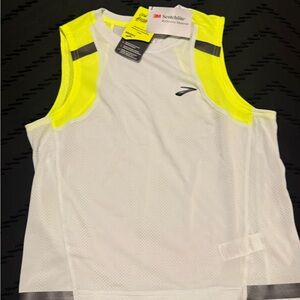 Brooks Women's Carbonite Tank in White and Yellow